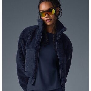 ALO Sherpa Edge Bomber Navy Small